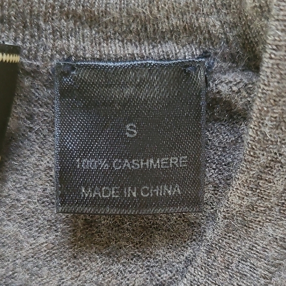 Neiman Marcus Heather Brown Cashmere Crewneck Sweater - Size S - Picture 8 of 9